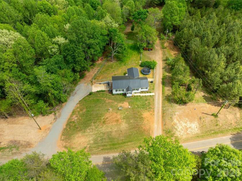 379 Pat Nixon Road, State Road, NC 28676.  MLS# CAR4359902, YatesRealty ID 20759. 