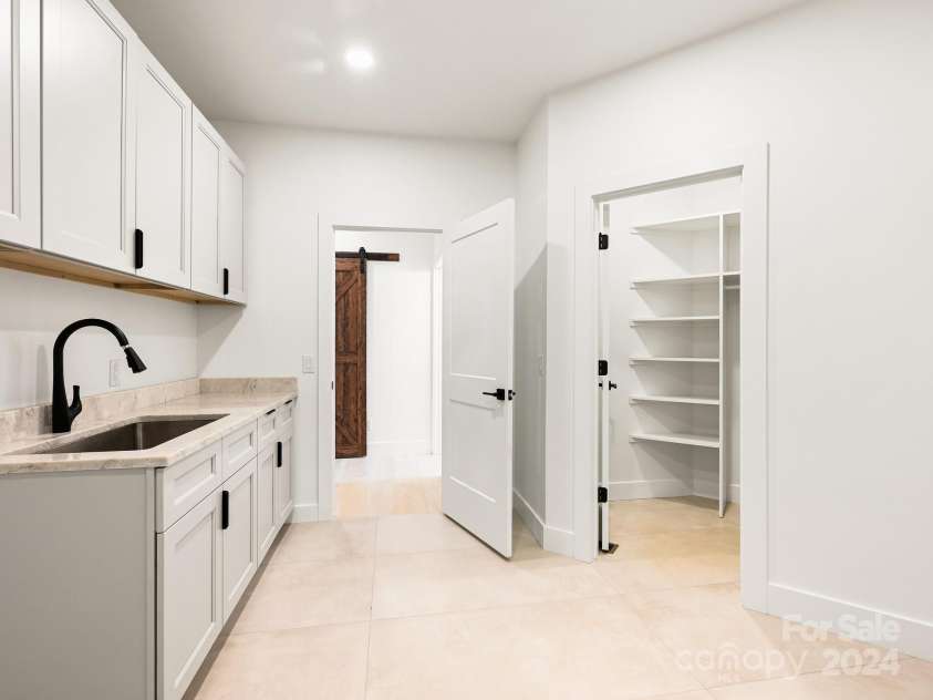 217 Thistle Ridge Court, Fletcher, NC 28732.  MLS# CAR4183944, YatesRealty ID 2076. 