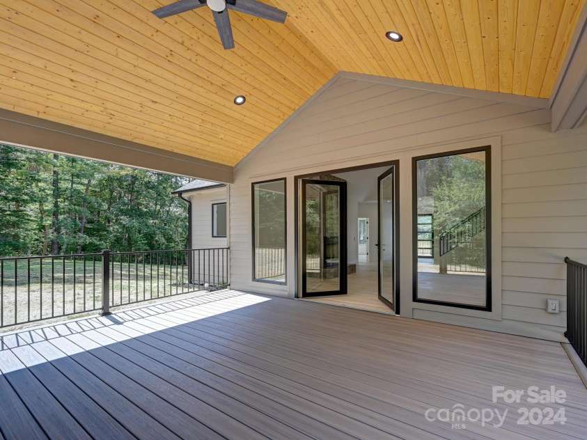 217 Thistle Ridge Court, Fletcher, NC 28732.  MLS# CAR4183944, YatesRealty ID 2076. 