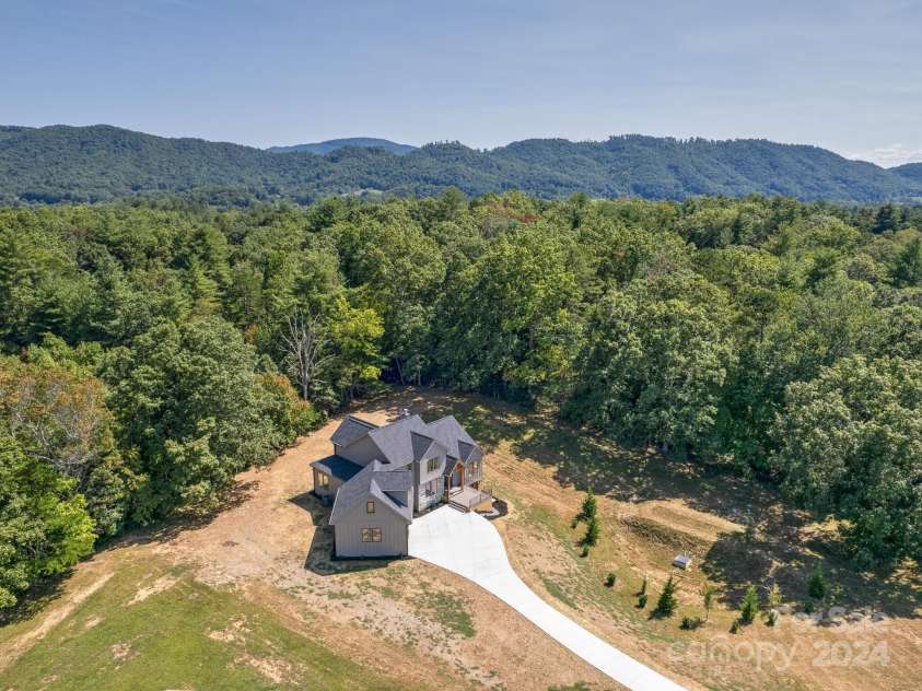 217 Thistle Ridge Court, Fletcher, NC 28732.  MLS# CAR4183944, YatesRealty ID 2076. 