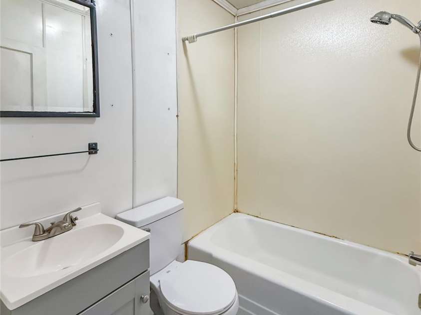 3490 US Hwy Business 220 Highway, Stoneville, NC 27048.  MLS# CAR4309769, YatesRealty ID 2076. 