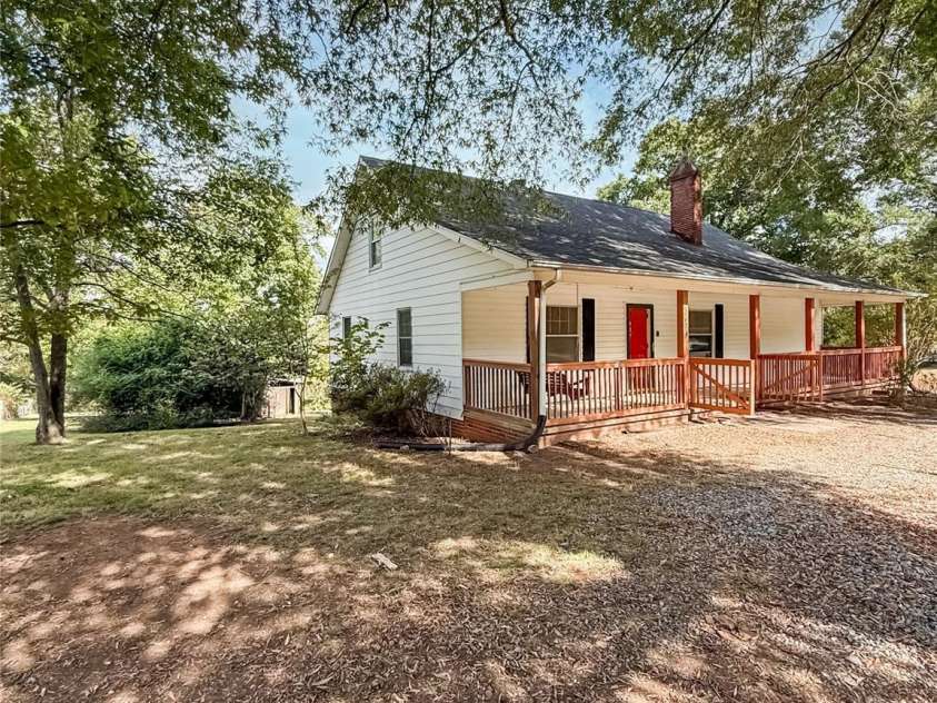 3490 US Hwy Business 220 Highway, Stoneville, NC 27048.  MLS# CAR4309769, YatesRealty ID 2076. 