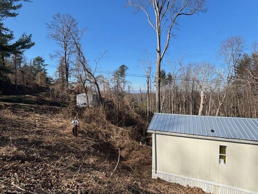905 Hutch Mountain Road, Fletcher, NC 28732.  MLS# CAR4334539, YatesRealty ID 2076. 