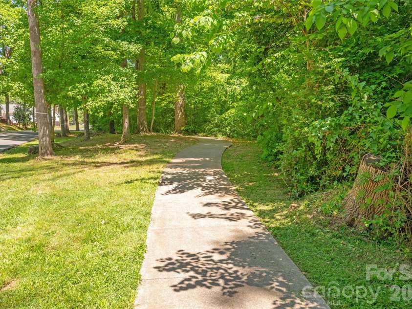 712 Jackson Street, Fort Mill, SC 29715.  MLS# CAR4402155, YatesRealty ID 20760. 
