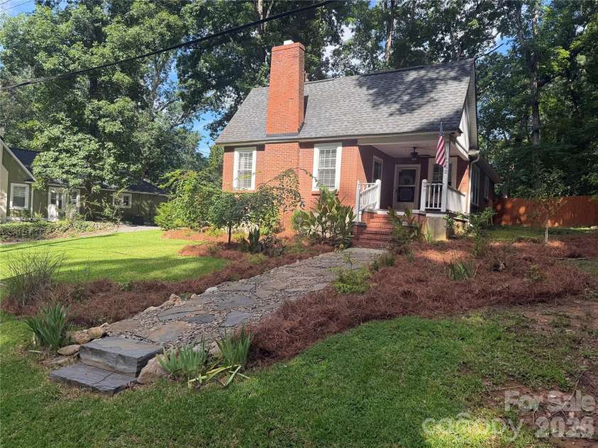 712 Jackson Street, Fort Mill, SC 29715.  MLS# CAR4402155, YatesRealty ID 20760. 