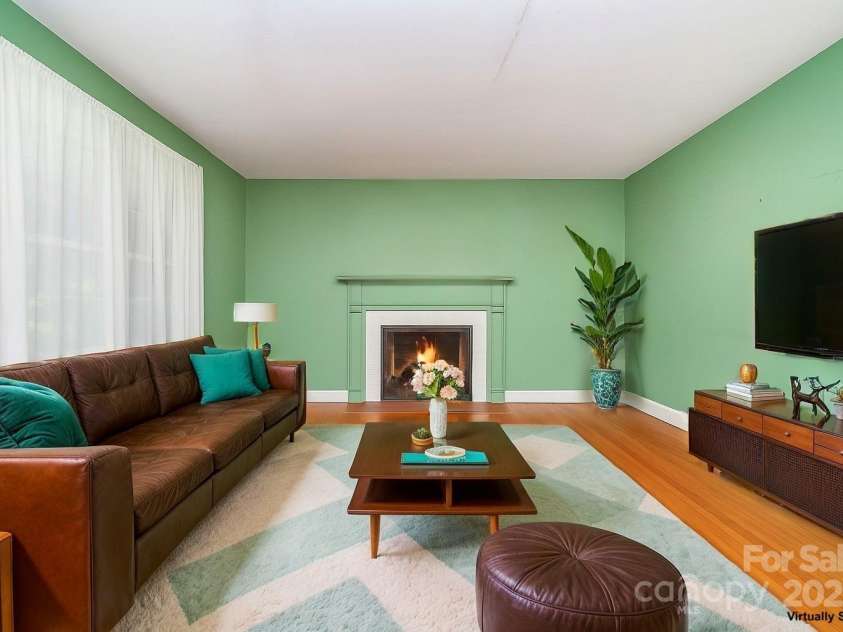 3526 Craig Avenue, Charlotte, NC 28211.  MLS# CAR4260960, YatesRealty ID 20761. 