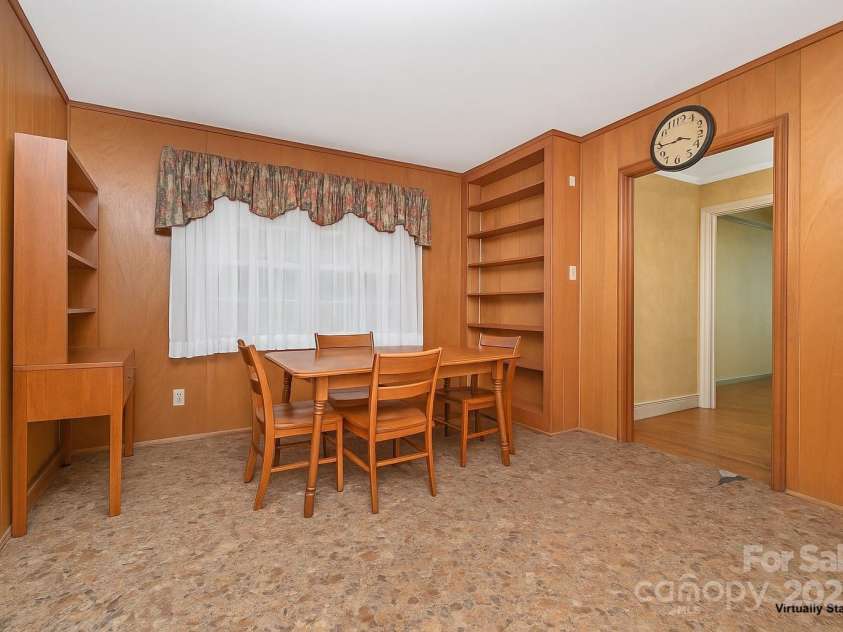 3526 Craig Avenue, Charlotte, NC 28211.  MLS# CAR4260960, YatesRealty ID 20761. 
