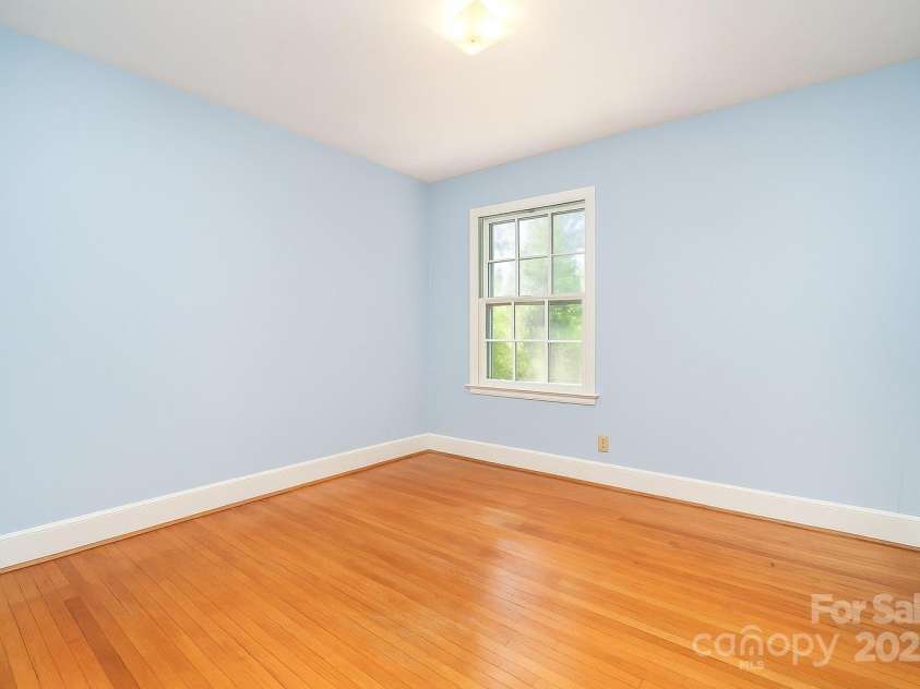 3526 Craig Avenue, Charlotte, NC 28211.  MLS# CAR4260960, YatesRealty ID 20761. 