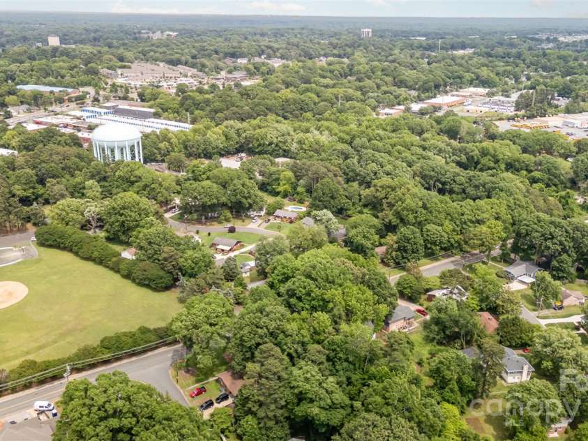 3526 Craig Avenue, Charlotte, NC 28211.  MLS# CAR4260960, YatesRealty ID 20761. 