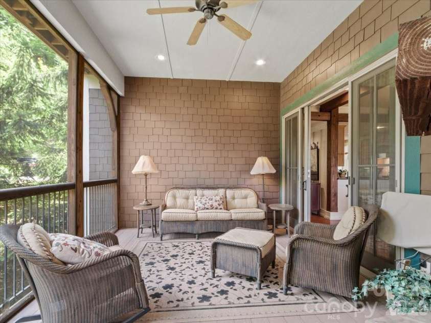 45 Creekside Way, Burnsville, NC 28714.  MLS# CAR4385887, YatesRealty ID 20761. 