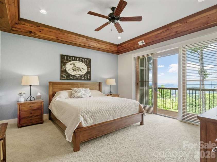 45 Creekside Way, Burnsville, NC 28714.  MLS# CAR4385887, YatesRealty ID 20761. 