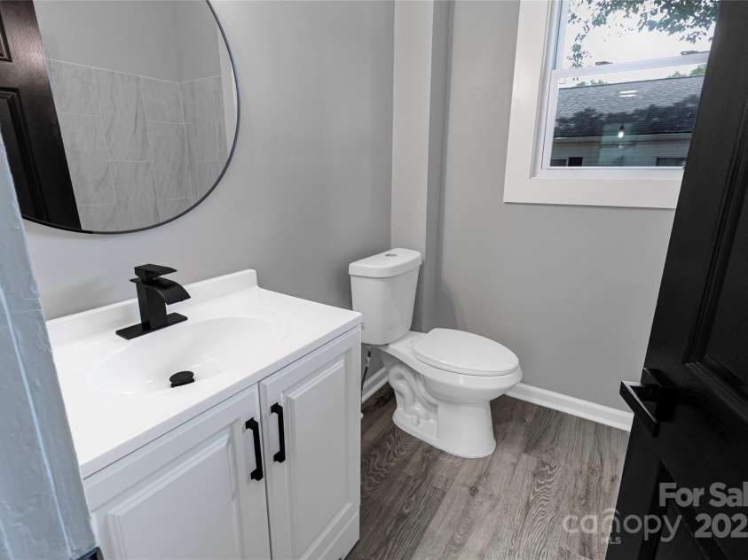 1210 Cloninger Avenue, Gastonia, NC 28052.  MLS# CAR4312004, YatesRealty ID 20762. 