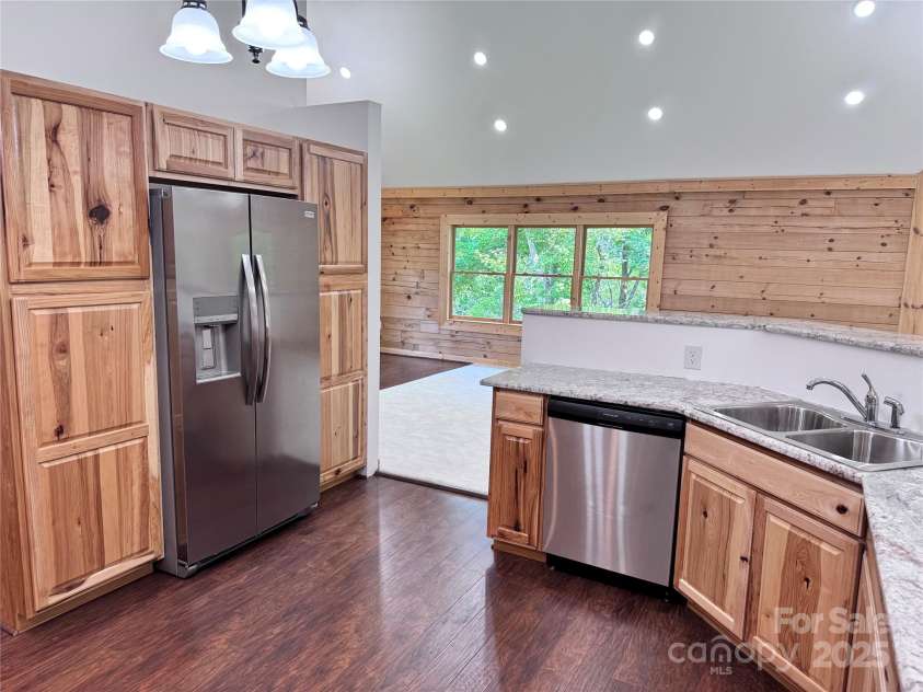 231 Blue Bird Road, Lake Lure, NC 28746.  MLS# CAR4268421, YatesRealty ID 20763. 