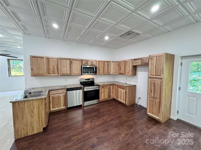 231 Blue Bird Road, Lake Lure, NC 28746.  MLS# CAR4268421, YatesRealty ID 20763. 