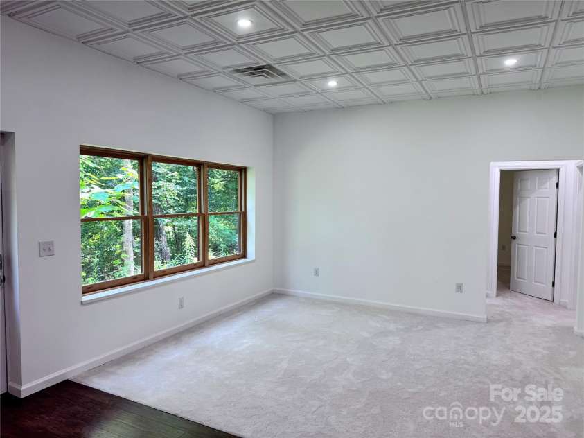 231 Blue Bird Road, Lake Lure, NC 28746.  MLS# CAR4268421, YatesRealty ID 20763. 