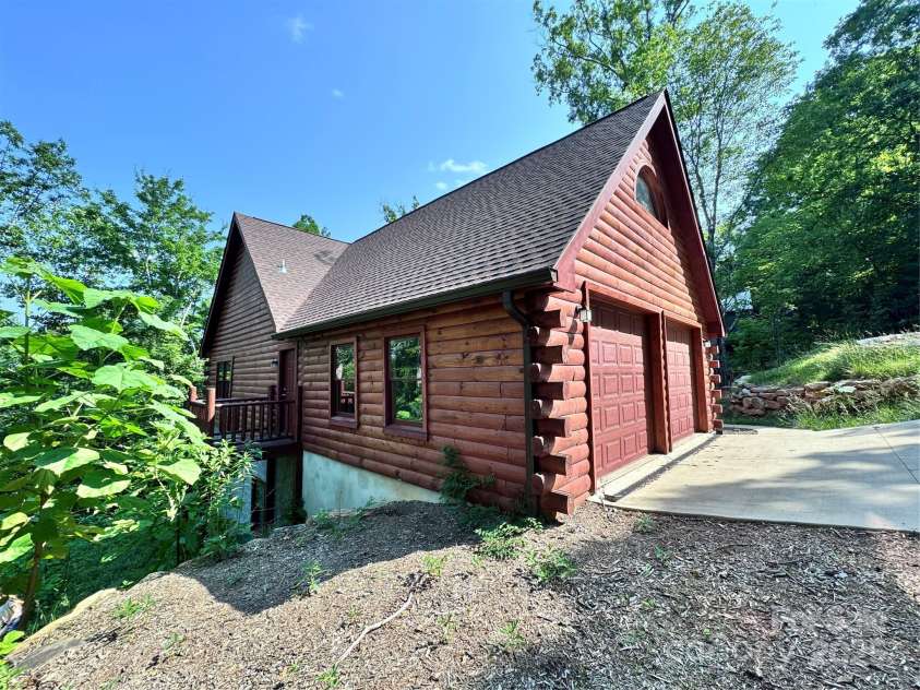 231 Blue Bird Road, Lake Lure, NC 28746.  MLS# CAR4268421, YatesRealty ID 20763. 