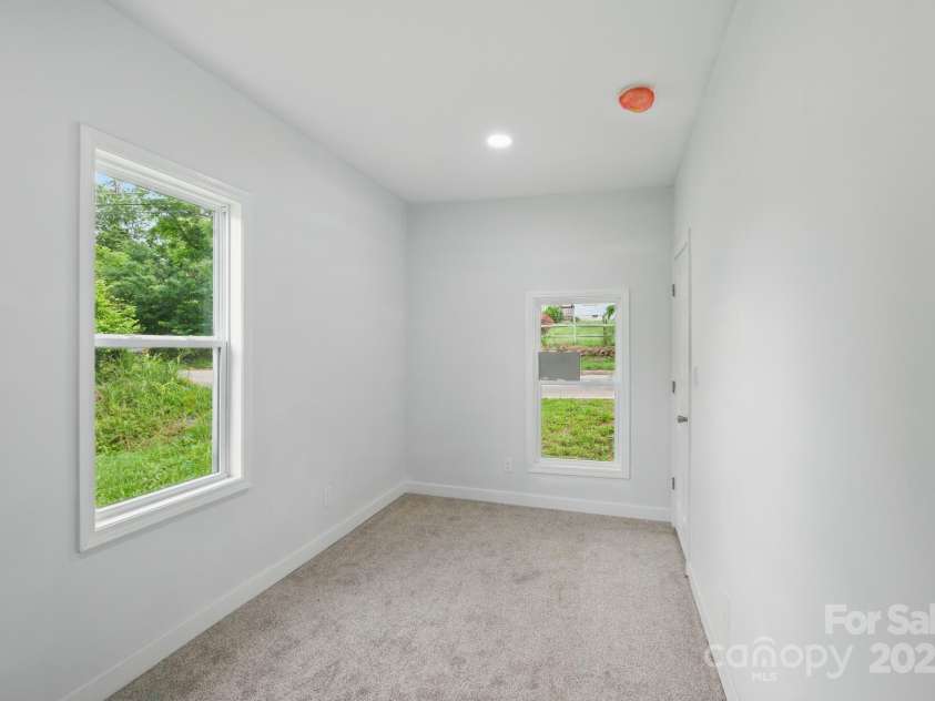 308 Hickory Street, Granite Falls, NC 28630.  MLS# CAR4271294, YatesRealty ID 20764. 