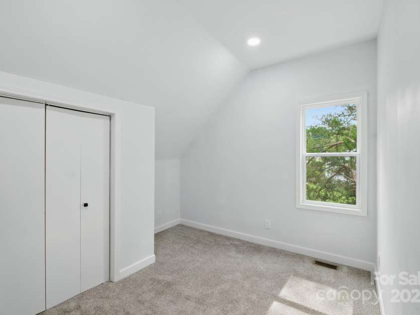 308 Hickory Street, Granite Falls, NC 28630.  MLS# CAR4271294, YatesRealty ID 20764. 