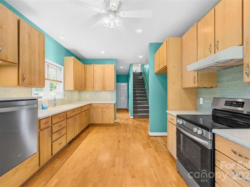 229 River Birch Circle, Mooresville, NC 28115.  MLS# CAR4255393, YatesRealty ID 20765. 