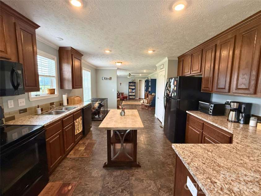 308 Laurel Ridge Drive, Lincolnton, NC 28092.  MLS# CAR4375316, YatesRealty ID 20765. 