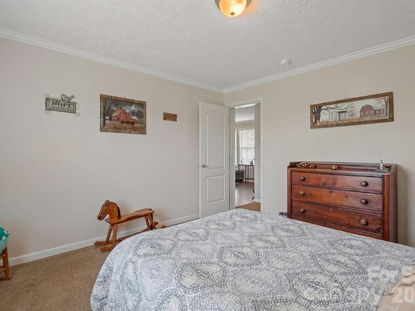308 Laurel Ridge Drive, Lincolnton, NC 28092.  MLS# CAR4375316, YatesRealty ID 20765. 