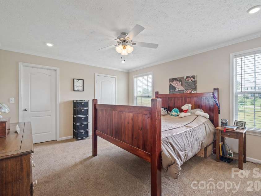 308 Laurel Ridge Drive, Lincolnton, NC 28092.  MLS# CAR4375316, YatesRealty ID 20765. 