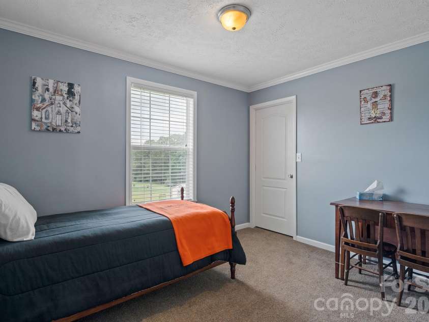 308 Laurel Ridge Drive, Lincolnton, NC 28092.  MLS# CAR4375316, YatesRealty ID 20765. 