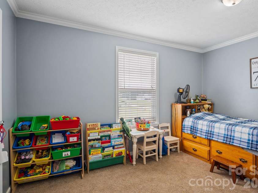 308 Laurel Ridge Drive, Lincolnton, NC 28092.  MLS# CAR4375316, YatesRealty ID 20765. 