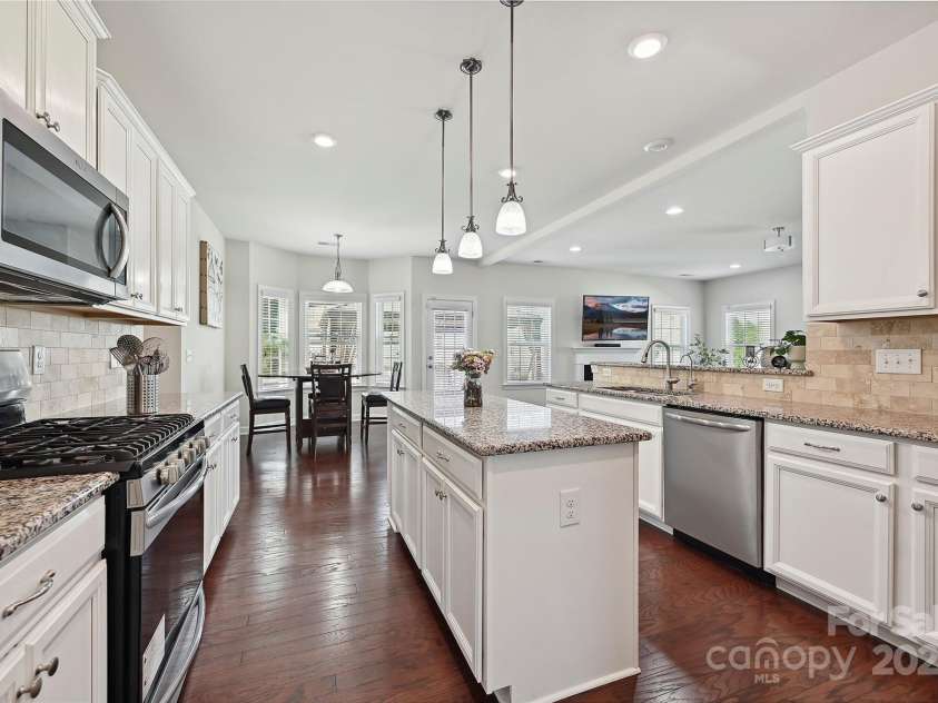 9937 Travertine Trail, Davidson, NC 28036.  MLS# CAR4238820, YatesRealty ID 20766. 