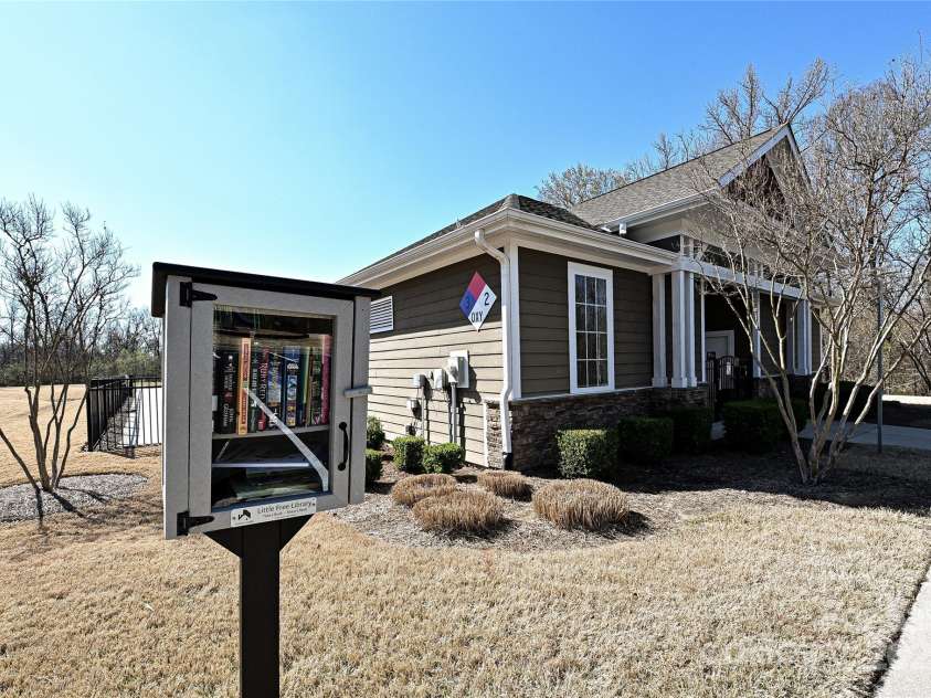 9937 Travertine Trail, Davidson, NC 28036.  MLS# CAR4238820, YatesRealty ID 20766. 