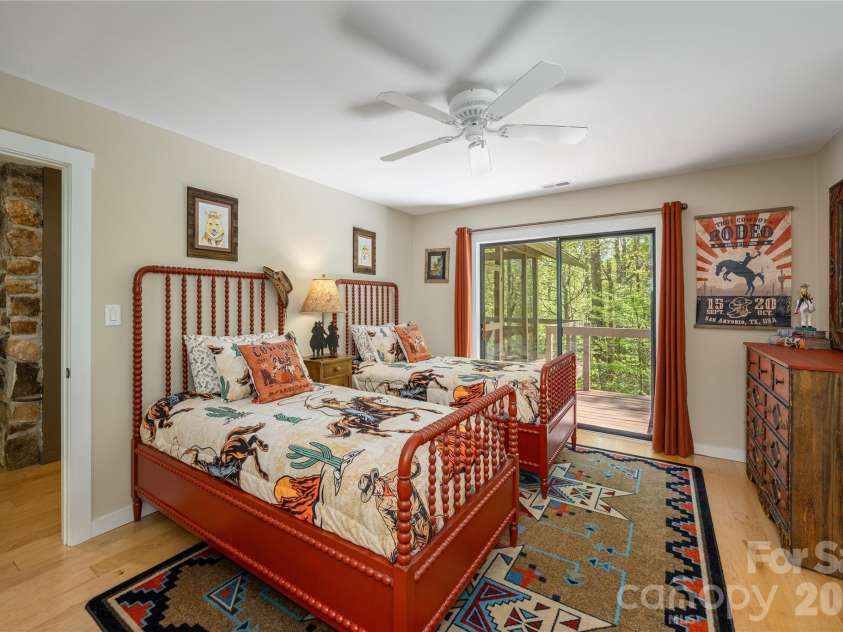 139 Panther Gap Road, Brevard, NC 28712.  MLS# CAR4373521, YatesRealty ID 20767. 