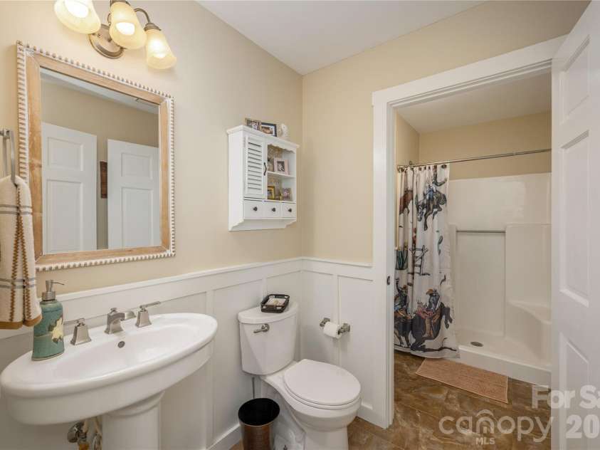 139 Panther Gap Road, Brevard, NC 28712.  MLS# CAR4373521, YatesRealty ID 20767. 