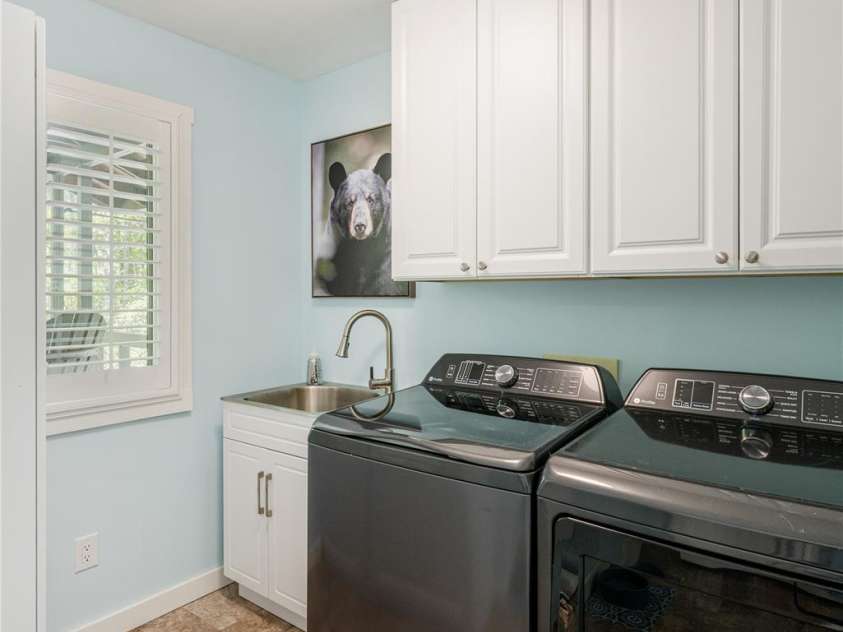139 Panther Gap Road, Brevard, NC 28712.  MLS# CAR4373521, YatesRealty ID 20767. 