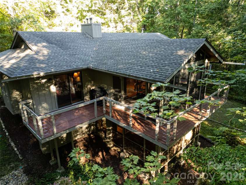 139 Panther Gap Road, Brevard, NC 28712.  MLS# CAR4429065, YatesRealty ID 20767. 