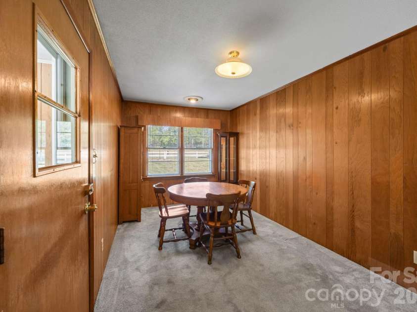 4000 Mount Pleasant Road, Sherrills Ford, NC 28673.  MLS# CAR4372224, YatesRealty ID 20769. 