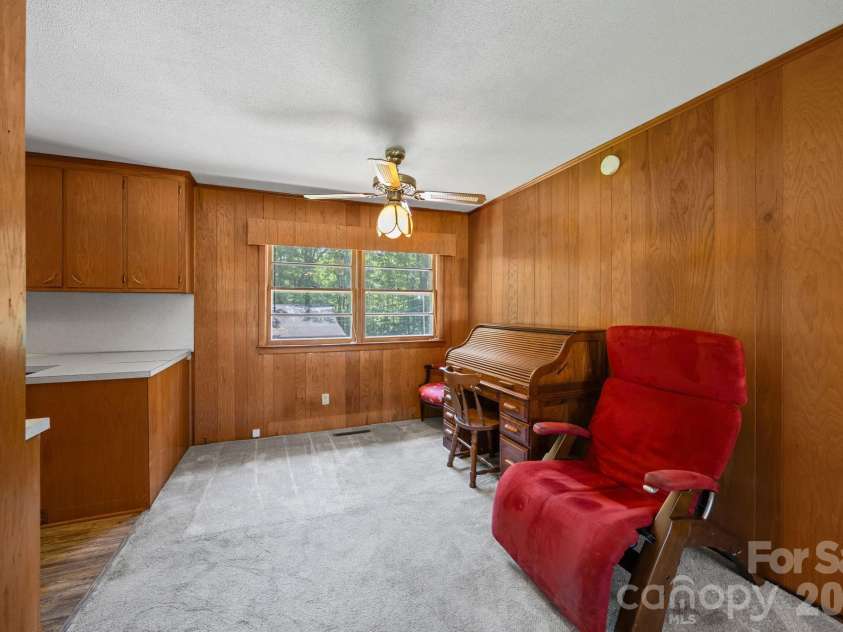 4000 Mount Pleasant Road, Sherrills Ford, NC 28673.  MLS# CAR4372224, YatesRealty ID 20769. Office or dining space