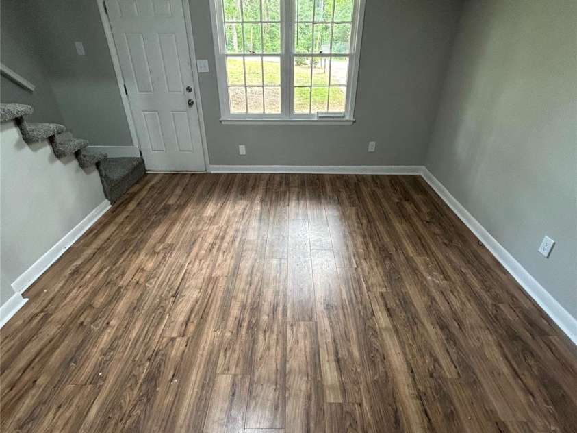 386 17th Avenue, Hickory, NC 28601.  MLS# CAR4346637, YatesRealty ID 2077. 