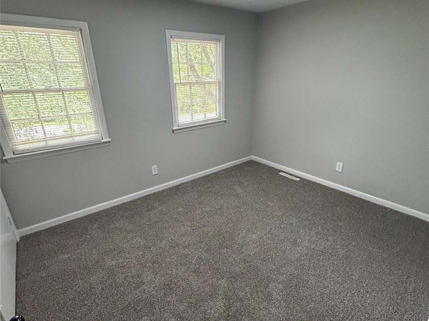 386 17th Avenue, Hickory, NC 28601.  MLS# CAR4346637, YatesRealty ID 2077. 