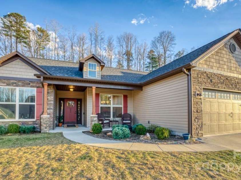 153 Water Leaf Drive, Weaverville, NC 28787.  MLS# CAR4260555, YatesRealty ID 20771. 