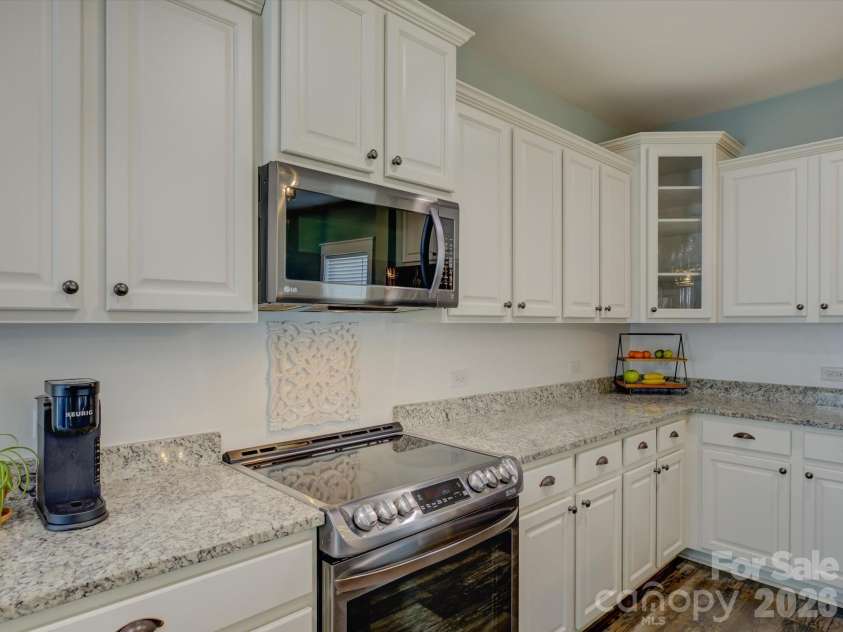 2610 Courtland Drive, Clover, SC 29710.  MLS# CAR4369856, YatesRealty ID 20773. 