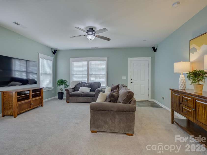 2610 Courtland Drive, Clover, SC 29710.  MLS# CAR4369856, YatesRealty ID 20773. 