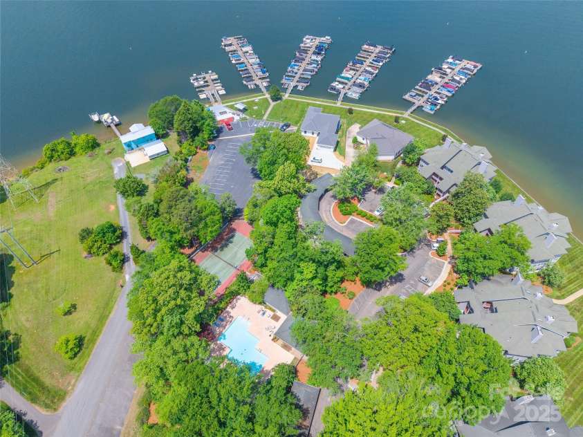 502 Lake Club Drive, Rock Hill, SC 29732.  MLS# CAR4266087, YatesRealty ID 20773. 