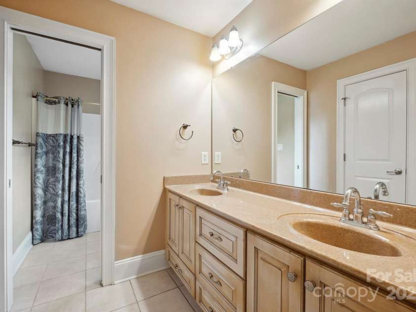 100 Woodwinds Drive, Mount Holly, NC 28120.  MLS# CAR4261214, YatesRealty ID 20775. Full Bath 2