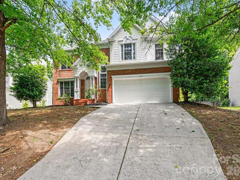 5802 Swanston Drive, Charlotte, NC 28269.  MLS# CAR4378873, YatesRealty ID 20777. 