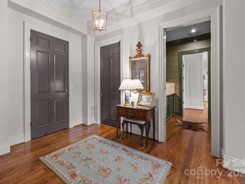 168 Cherokee Road, Charlotte, NC 28207.  MLS# CAR4300844, YatesRealty ID 2078. 