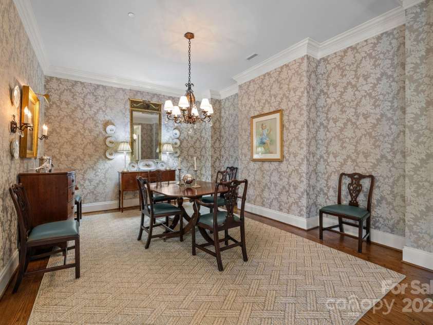 168 Cherokee Road, Charlotte, NC 28207.  MLS# CAR4300844, YatesRealty ID 2078. 