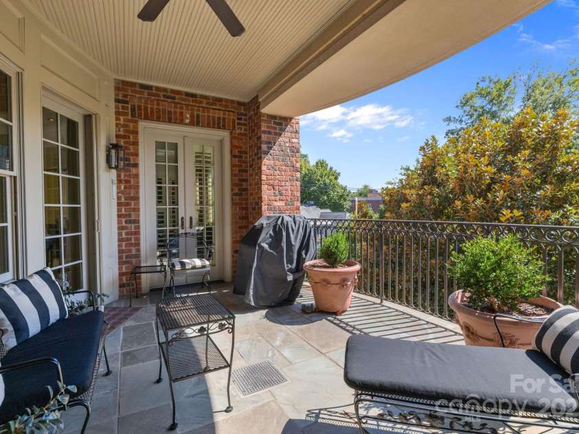 168 Cherokee Road, Charlotte, NC 28207.  MLS# CAR4300844, YatesRealty ID 2078. 