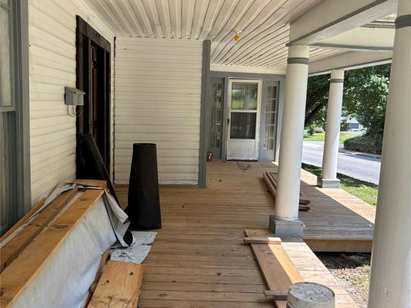 273 Main Avenue, Taylorsville, NC 28681.  MLS# CAR4258158, YatesRealty ID 20780. 