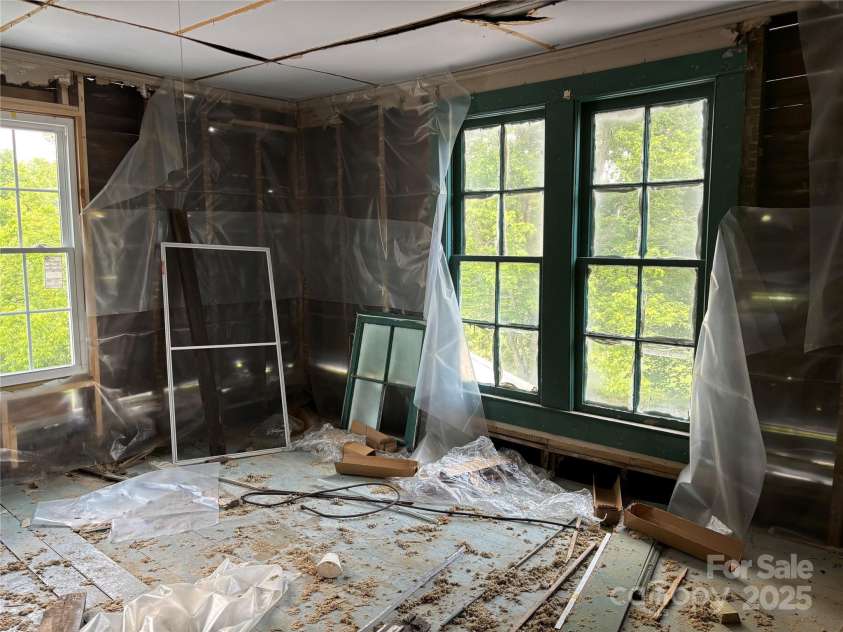 273 Main Avenue, Taylorsville, NC 28681.  MLS# CAR4258158, YatesRealty ID 20780. 