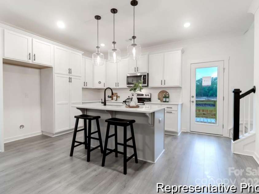 10339 Lakeshore Drive, Lancaster, SC 29720.  MLS# CAR4268853, YatesRealty ID 20781. 